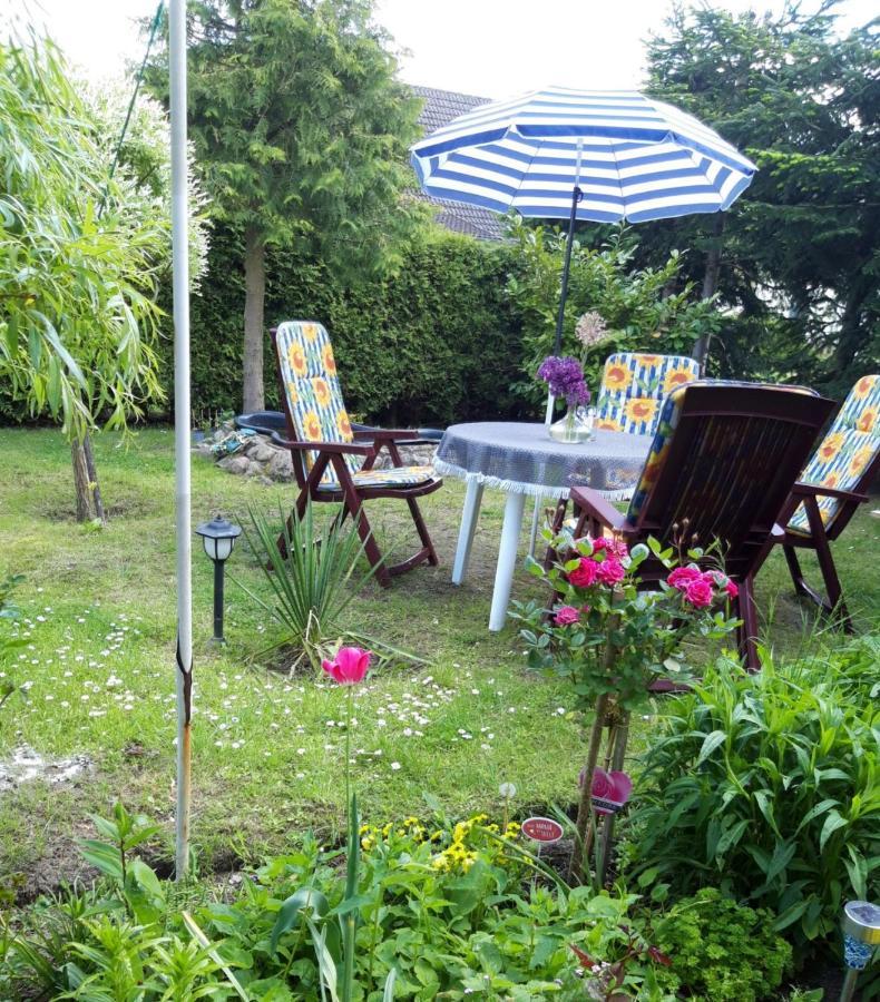 Zimmer Und Apartment Rosi Krakow am See Buitenkant foto